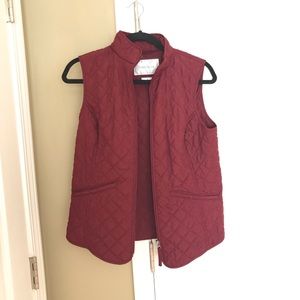 Van Heusen Quilted Bergundy Vest